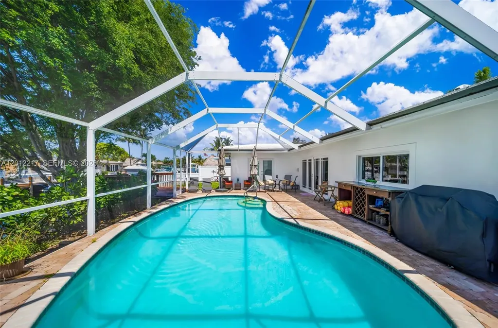 31 SE 12th Street Pompano Beach FL 33060