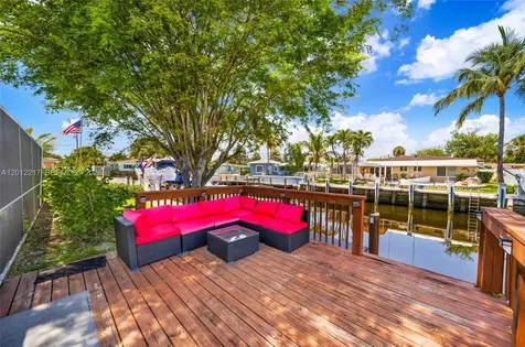 31 SE 12th Street Pompano Beach FL 33060
