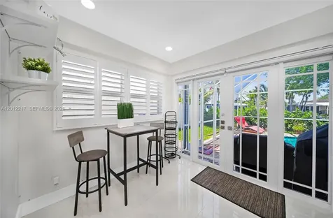 31 SE 12th Street Pompano Beach FL 33060