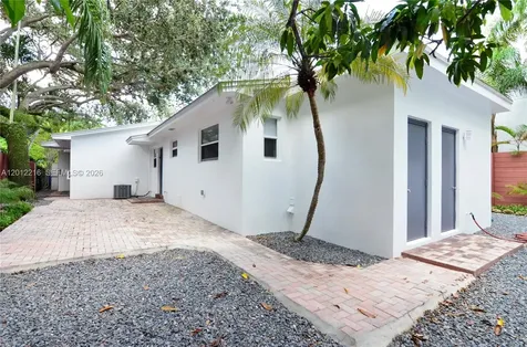 3050 Virginia Street Miami FL 33133