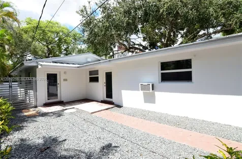 3050 Virginia Street Miami FL 33133