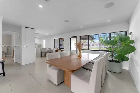 9250 SW 44th Street Miami FL 33165
