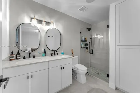 9250 SW 44th Street Miami FL 33165