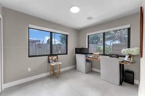9250 SW 44th Street Miami FL 33165