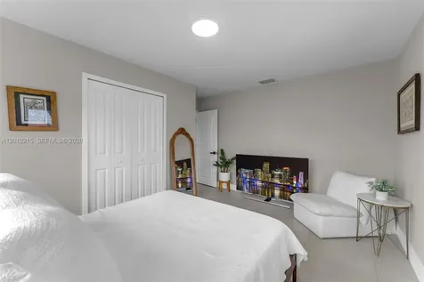 9250 SW 44th Street Miami FL 33165