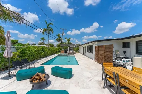 9250 SW 44th Street Miami FL 33165