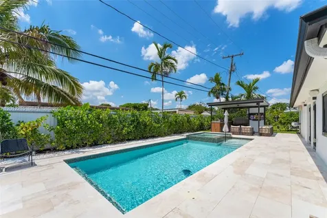 9250 SW 44th Street Miami FL 33165