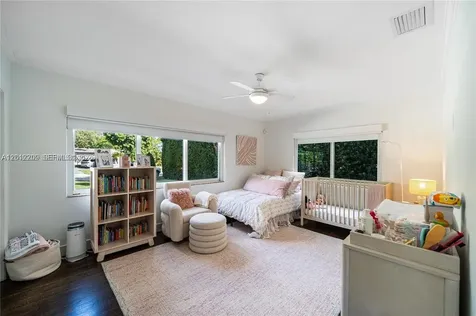 530 Sabal Palm Road Miami FL 33137