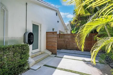 530 Sabal Palm Road Miami FL 33137
