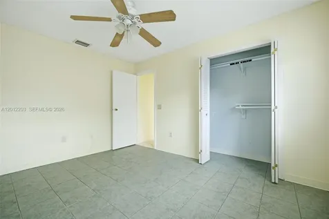 920 NW 92nd Avenue Pembroke Pines FL 33024