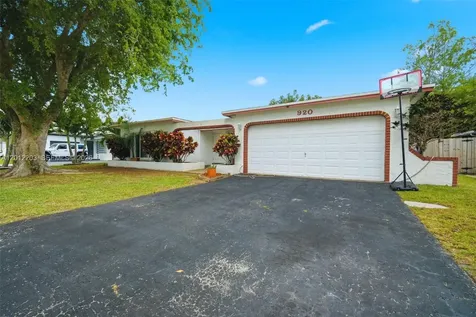 920 NW 92nd Avenue Pembroke Pines FL 33024