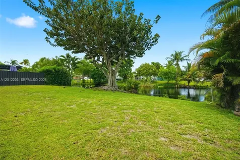 920 NW 92nd Avenue Pembroke Pines FL 33024