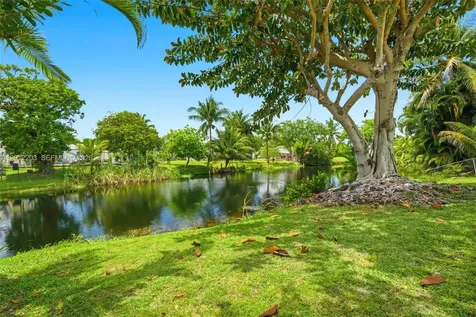 920 NW 92nd Avenue Pembroke Pines FL 33024