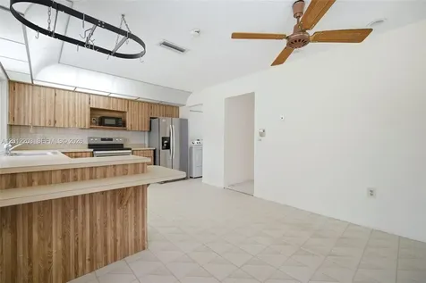 920 NW 92nd Avenue Pembroke Pines FL 33024