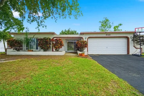 920 NW 92nd Avenue Pembroke Pines FL 33024