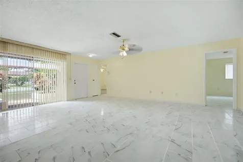 920 NW 92nd Avenue Pembroke Pines FL 33024