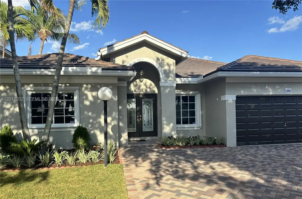 13941 SW 136th Place Miami FL 33186