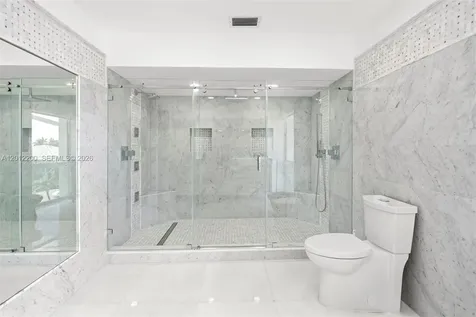 6795 Brookline Drive Miami FL 33015