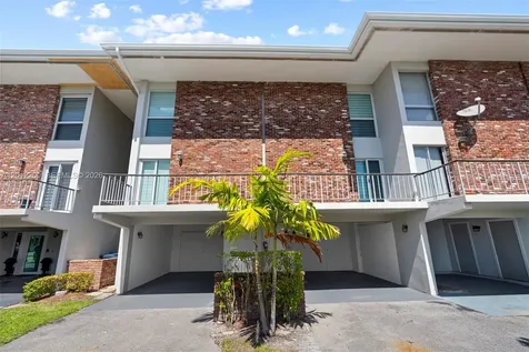 6795 Brookline Drive Miami FL 33015