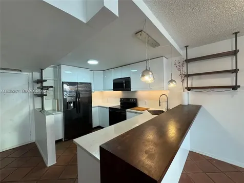 1228 West Avenue Miami Beach FL 33139