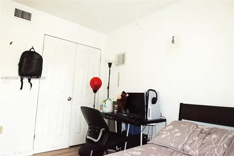 10241 NW 9th St Circle Miami FL 33172