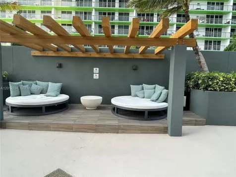 1750 N Bayshore Drive Miami FL 33132