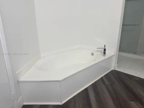 3400 NE 192nd Street Aventura FL 33180