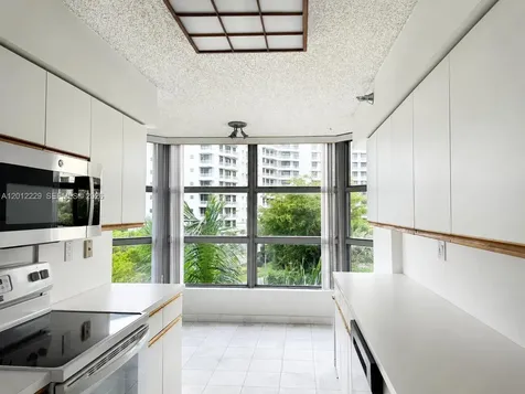 3400 NE 192nd Street Aventura FL 33180