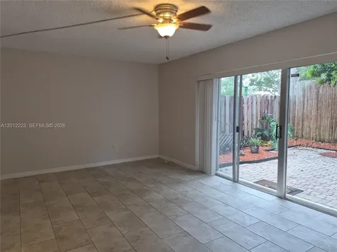 6528 SW 41st Court Davie FL 33314