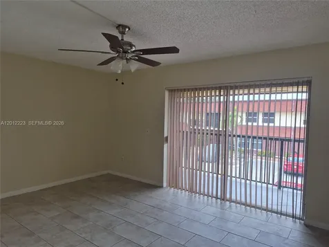 6528 SW 41st Court Davie FL 33314