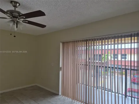 6528 SW 41st Court Davie FL 33314