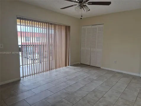 6528 SW 41st Court Davie FL 33314