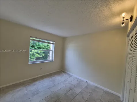 6528 SW 41st Court Davie FL 33314