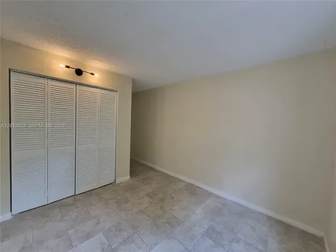 6528 SW 41st Court Davie FL 33314
