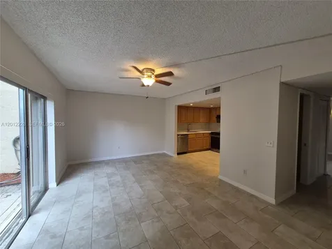 6528 SW 41st Court Davie FL 33314