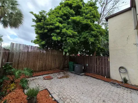 6528 SW 41st Court Davie FL 33314