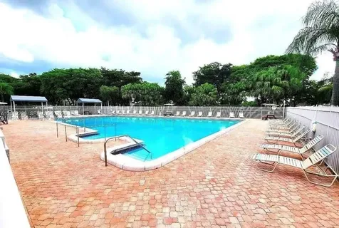 11203 NW 15th Street Pembroke Pines FL 33026