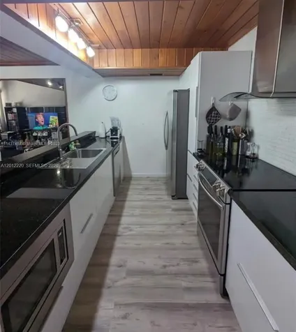 11203 NW 15th Street Pembroke Pines FL 33026