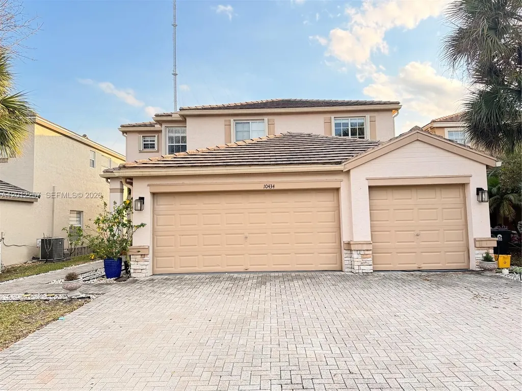 10434 White Pinto Court Lake Worth FL 33449