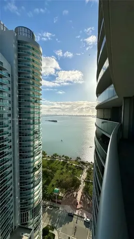 488 NE 18th Street Miami FL 33132