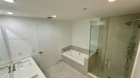 488 NE 18th Street Miami FL 33132