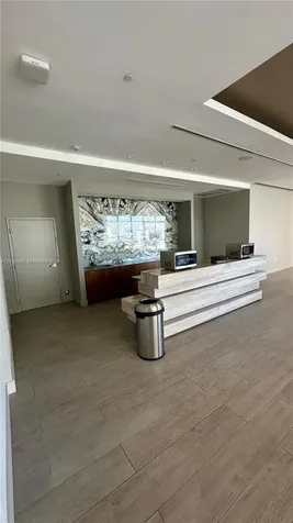 488 NE 18th Street Miami FL 33132