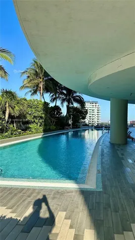 488 NE 18th Street Miami FL 33132