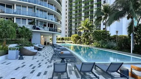 488 NE 18th Street Miami FL 33132