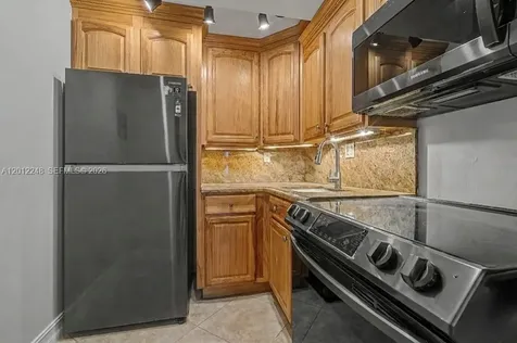 8609 SW 68th Court Pinecrest FL 33156