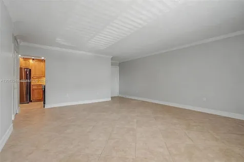 8609 SW 68th Court Pinecrest FL 33156
