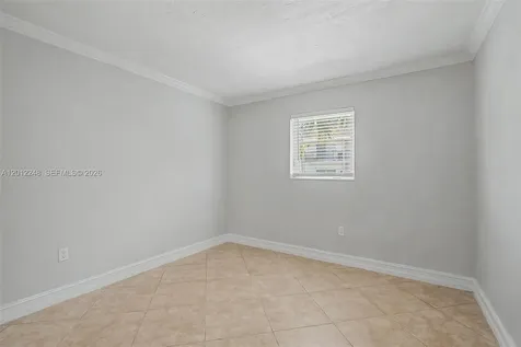 8609 SW 68th Court Pinecrest FL 33156