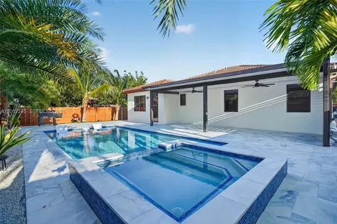 2371 SE 1st Court Homestead FL 33033