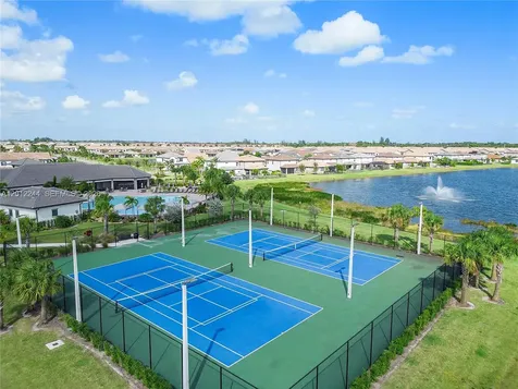 4844 San Fratello Circle Lake Worth FL 33467