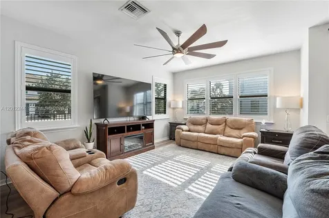 4844 San Fratello Circle Lake Worth FL 33467